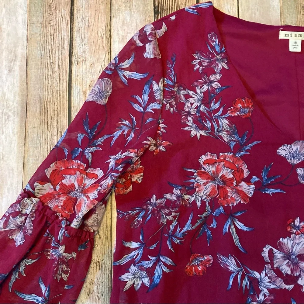 Miami Sheer Lined M Floral Dress Sheer Long Sleeves Cinched at Wrist V-Neck